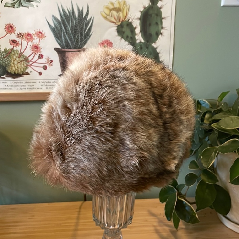 Rabbit fur hat - true vintage amazing!!